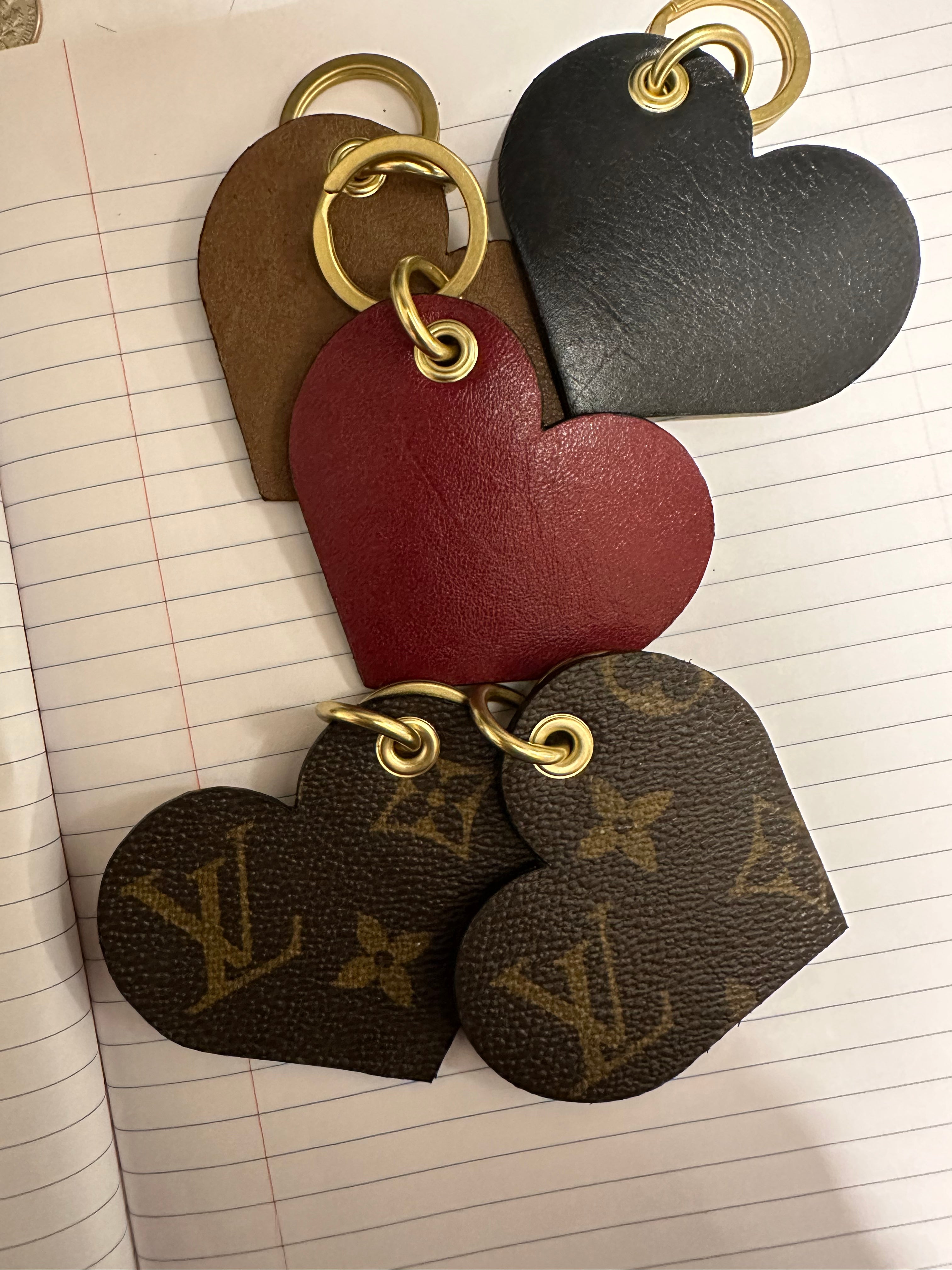 Other, Pink Lv Heart Keychain